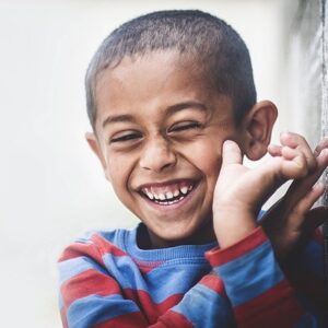 Cómo la sonrisa engaña a tu cerebro para ser feliz